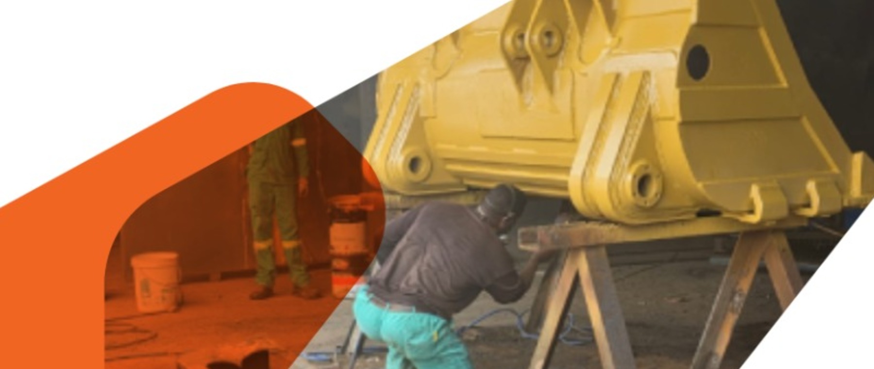 Workshop repair work on a heavy mining bucket